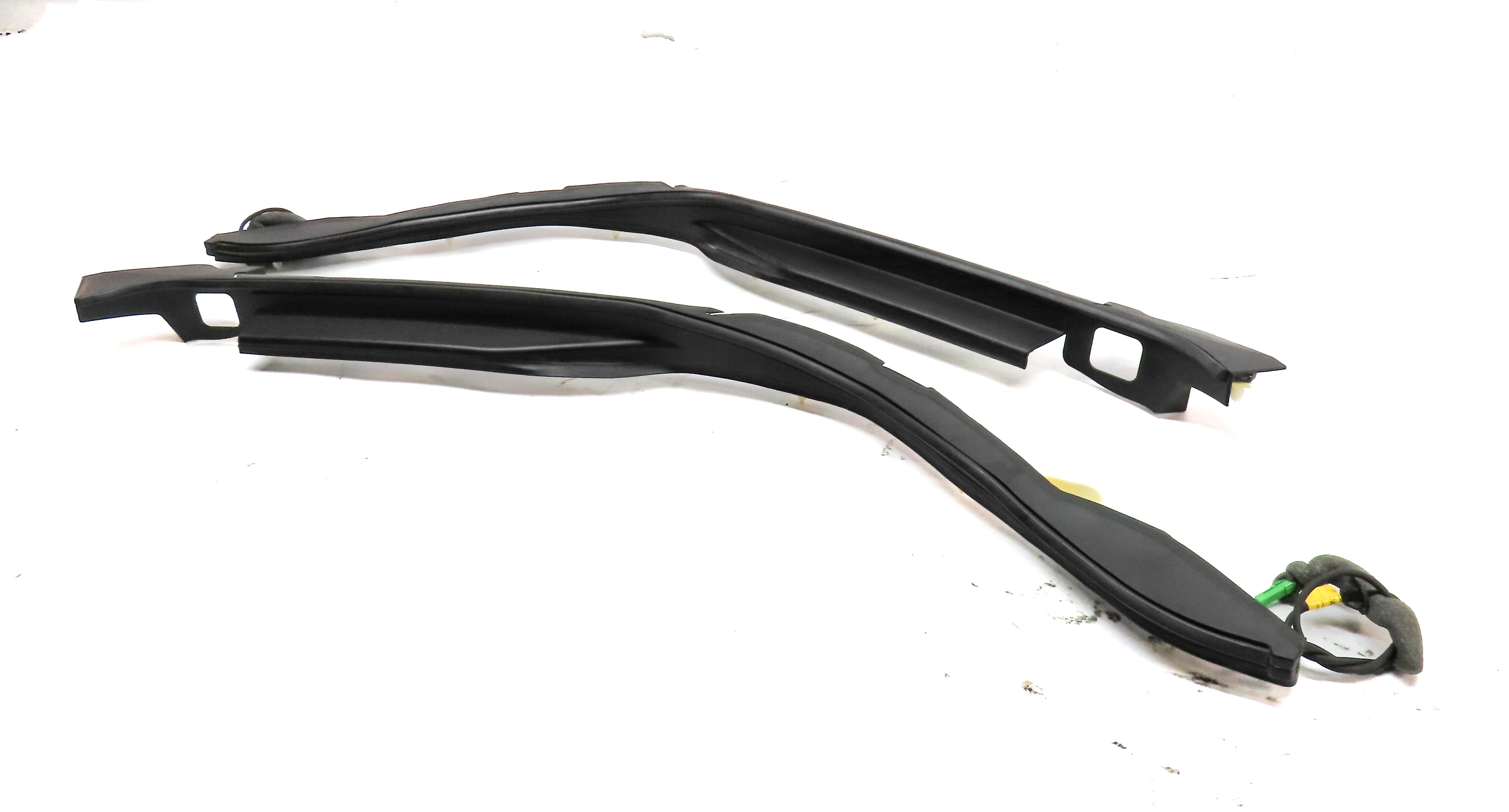 16 RANGE ROVER SPORT (L494) TAILGATE LIFTGATE LID ANTI PINCH SENSOR w/TRIM SET/2 — exact item pictured